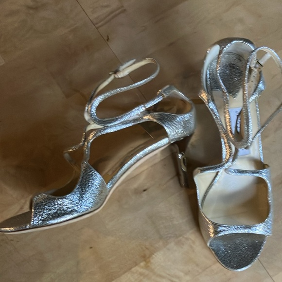 JIMMY CHOO SILVER STILETTOS - Picture 3 of 11